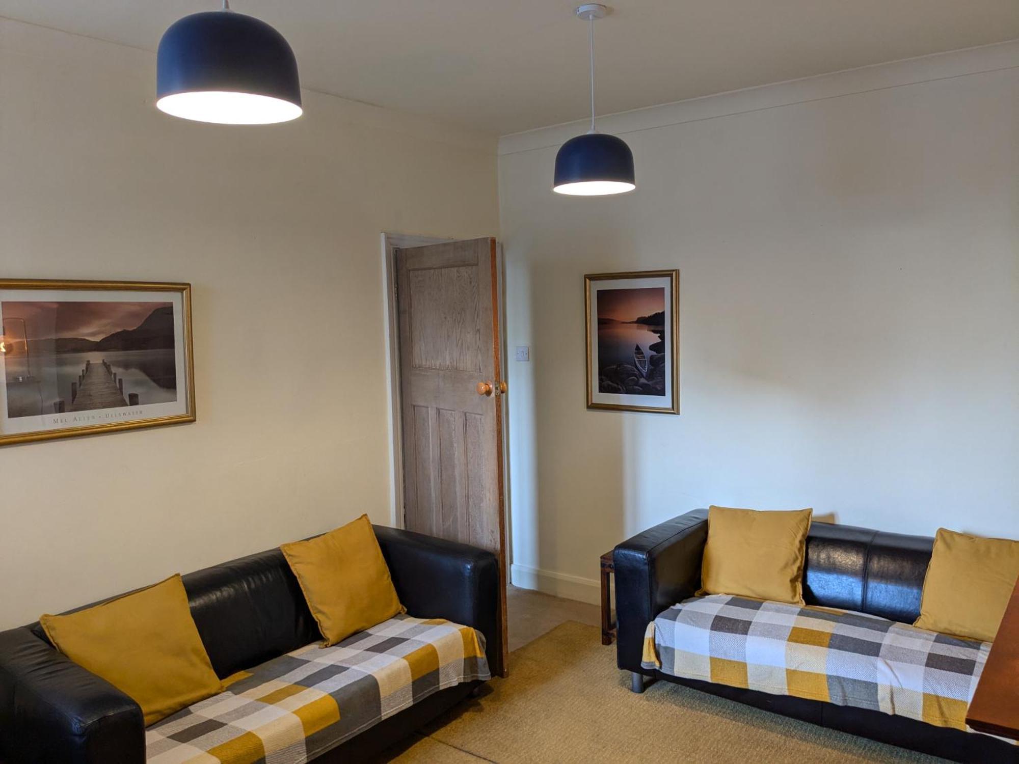 Apartment With Outside Patio And Car Space เดอรัม ภายนอก รูปภาพ